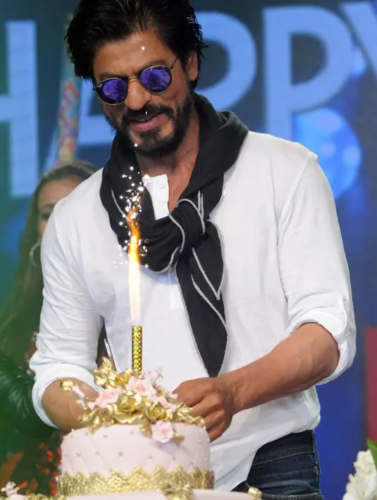 "Karena orang-orang merayakan ulang tahunku di mana-mana, dari radio ke televisi, aku rasa ulang tahun bukan milikku lagi,” ujarnya. (AFP/Bintang.com)