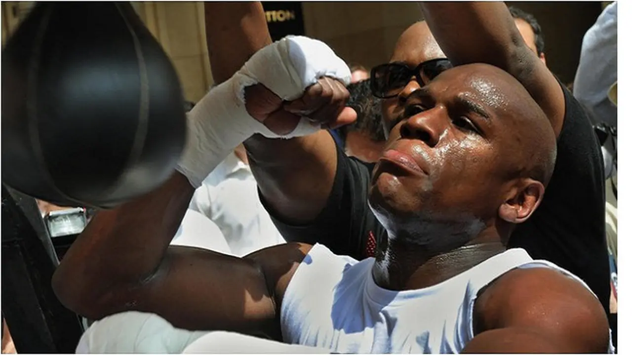 Floyd Mayweather. Sumber Foto: Skysports