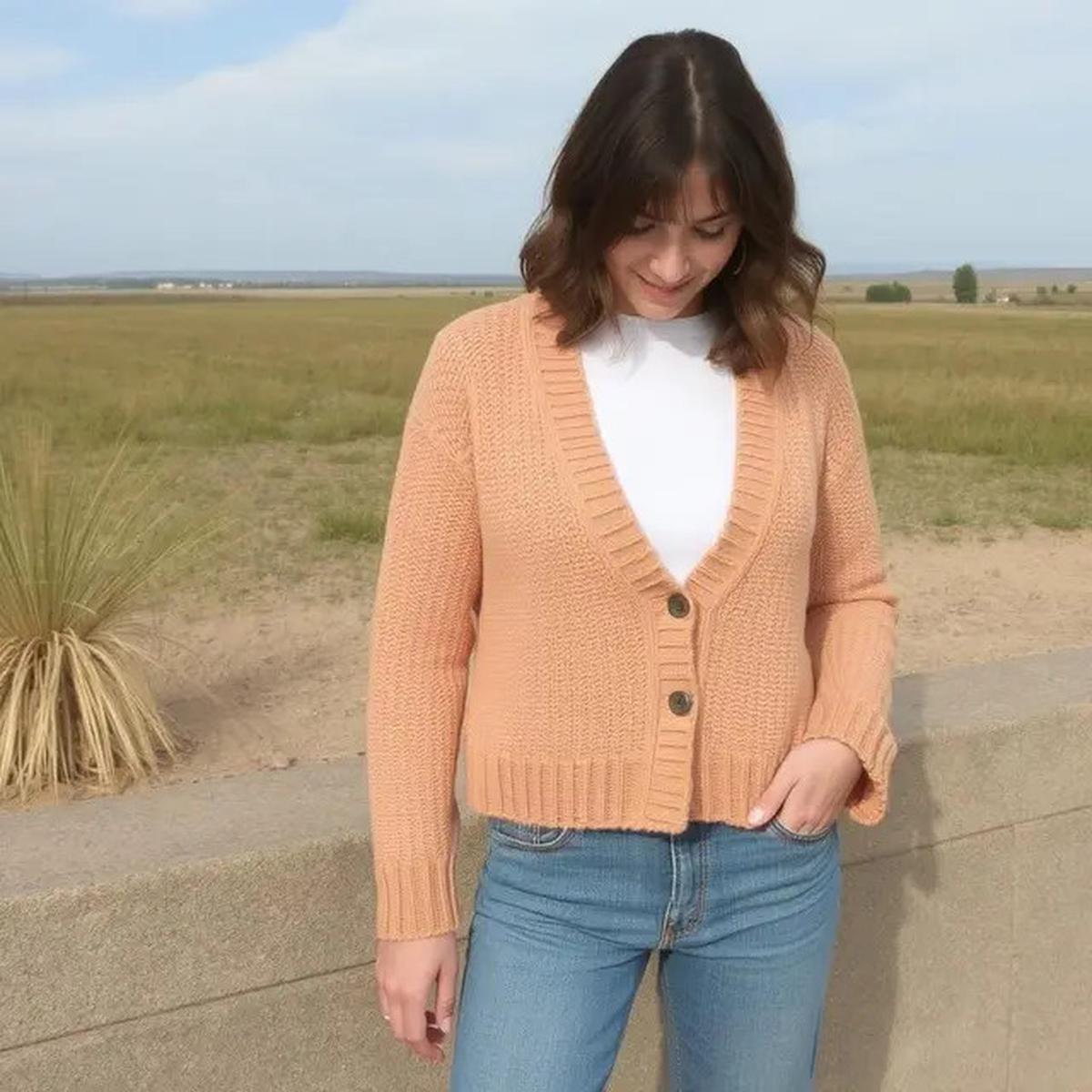 5 Jenis Cardigan yang Harus Kamu Punya untuk Mix and Match