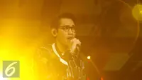 Kenang Masa Kecil, Afgan Hampir Nangis di Panggung