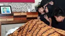 Oon Project Pop dan Dessy Rosalianita atau biasa disapa Ocha menikah sejak 26 Juli 2004 di Surabaya, Jawa Timur. Kurang dari setahun menjalin kisah asmara. Dari pernikahannya, dikaruniai dua orang anak. (Deki Prayoga/Bintang.com)