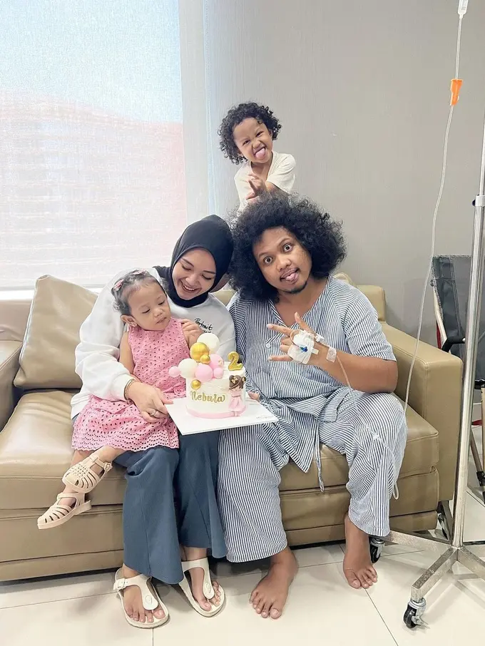 Babe Cabiita dan Keluarga (Instagram/babecabiita)