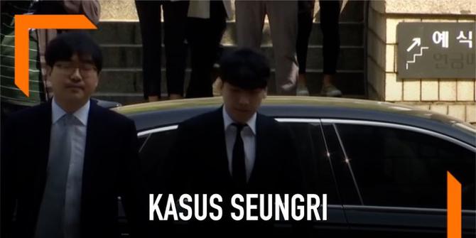 VIDEO: Ekspresi Seungri Datangi Pengadilan Seoul