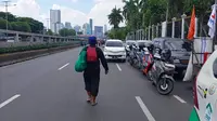 Jeritan Hati Warga Baduy di Demo DPR: Rakyat Kekurangan, Kami Butuh Makan!
