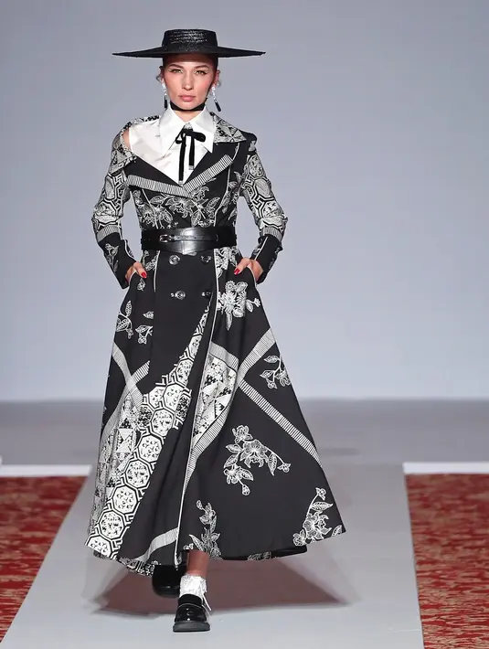 Persembahan Baru Denny Wirawan (Bambang E Ros/Fimela.com)