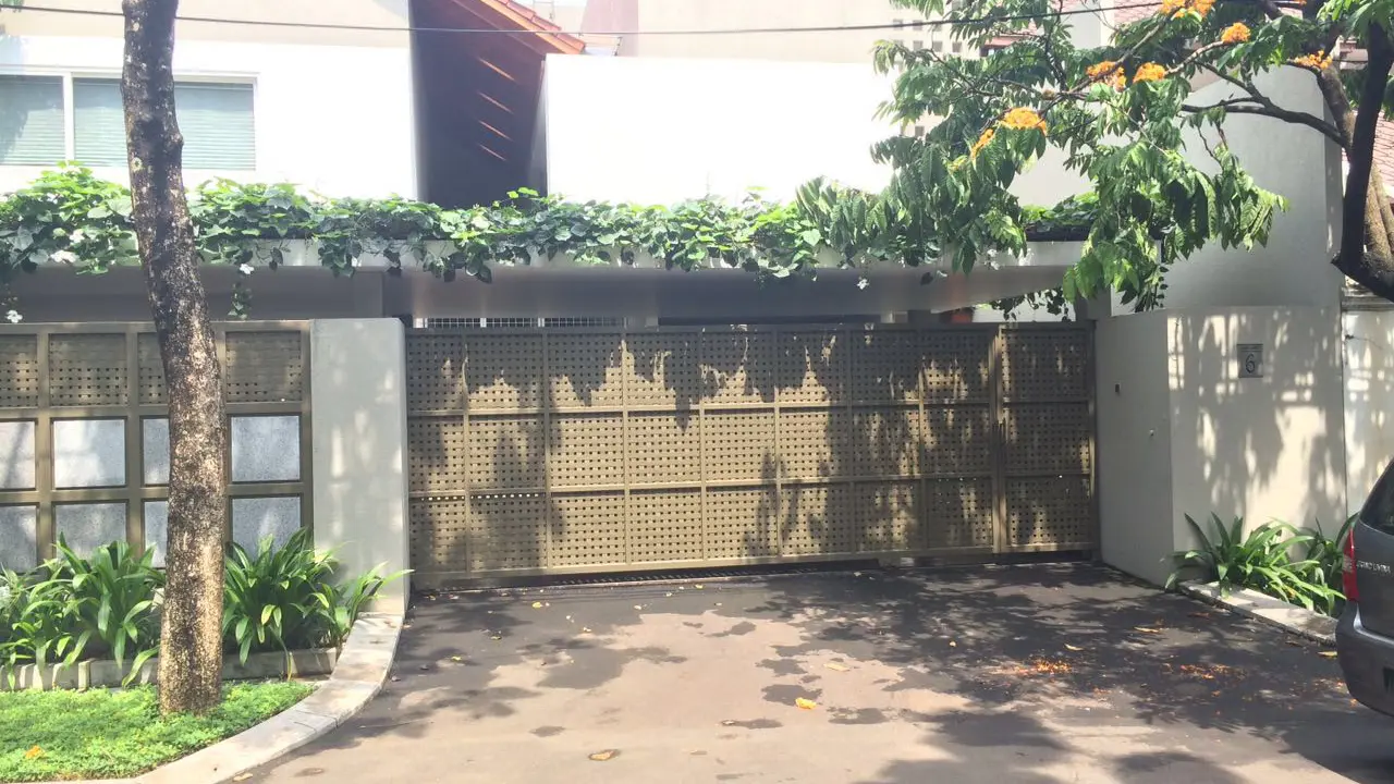 Ruang Kerja dan Rumah Sekjen MA di Hang Lekir Digeledah KPK
