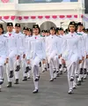 Ini sunscreen yang dipakai Paskribraka Nasional Putri saat bertugas di Istana Negara (Mustika Ratu)