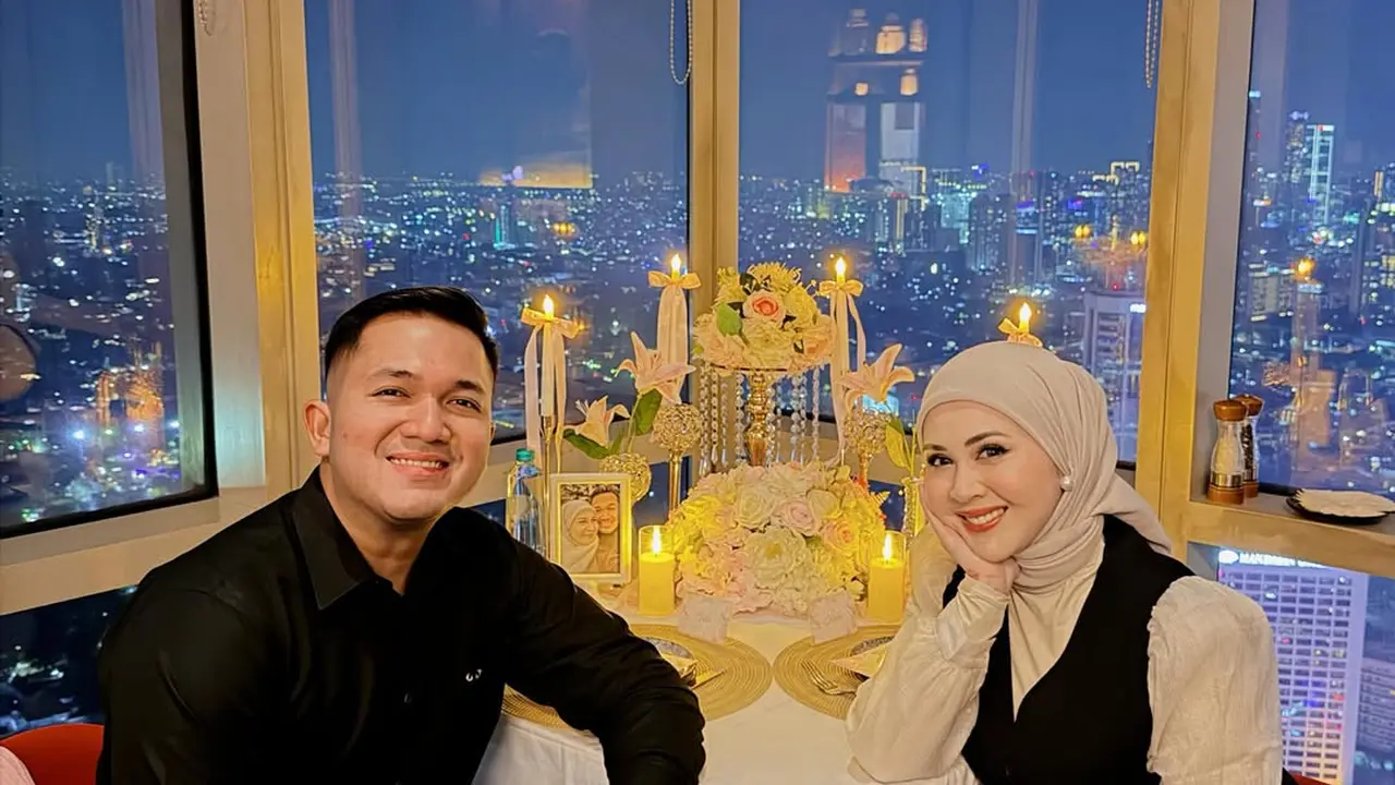 Kesha Ratuliu Rayakan Ulang Tahun ke-28 dengan Birthday Dinner Romantis, Tampil Elegan dalam Nuansa Monokrom