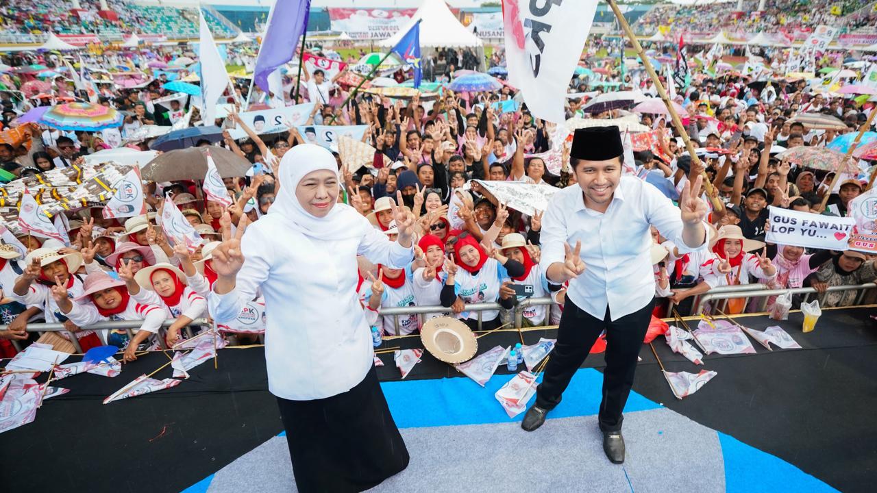 Kampanye Akbar, Khofifah Pamerkan Prestasi Selama Jadi Gubernur Jatim