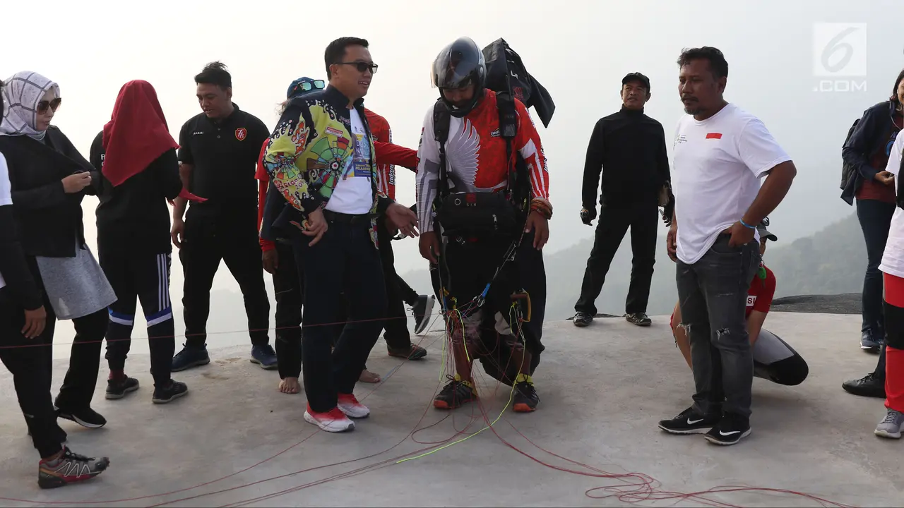 Menpora Tinjau Kesiapan Venue dan Atlet Paralayang Indonesia
