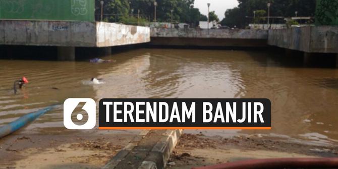VIDEO: Underpass Kemayoran Terendam Banjir 5 Meter