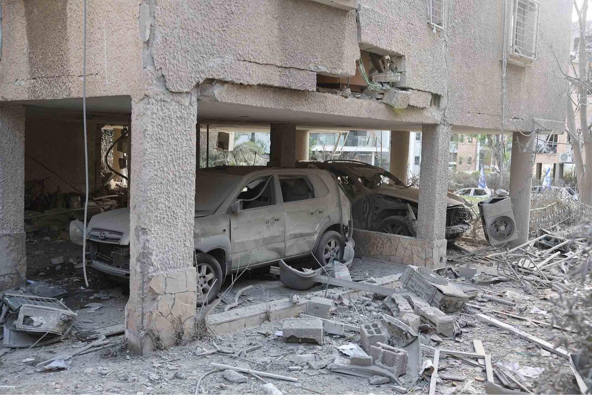 FOTO: Seperti di Kota Gaza, Begini Kondisi di Kota Rahmat Gan Israel Yang Hancur Lebur Dirudal Iran