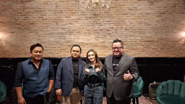 Tiga solis negeri Jiran