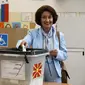 Gordana Siljanovska Davkova menang Pilpres Makedonia Utara 2024, menjadikannya presiden perempuan pertama negara itu. (Dok. AP Photo/Boris Grdanoski)