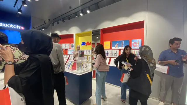 Toko Jam Tangan Swatch dengan Tema Tetris Terbaru Buka di East Mall Grand Indonesia