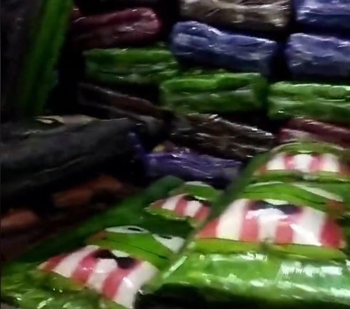 "Bingkisan kenduren nggonku ngeneki lur. Nggonmu piye? (Bingkisan kenduri di tempatku seperti ini, ditempatmu gimana?)," ucap seorang laki-laki dalam video.