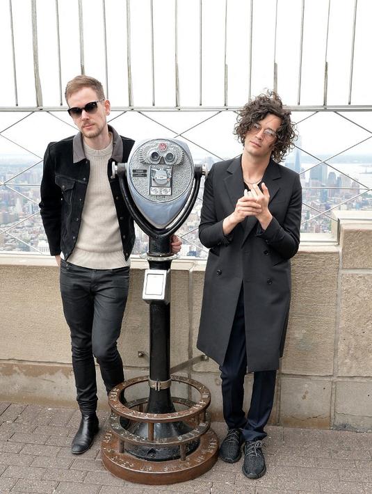 <p>Sama seperti Joe Alwyn, Matty Healy berasal dari Inggris. Pria kelahiran 8 April 1989 ini merupakan vokalis dari band bernama The 1975. (Slaven Vlasic/Getty Images/AFP)</p>