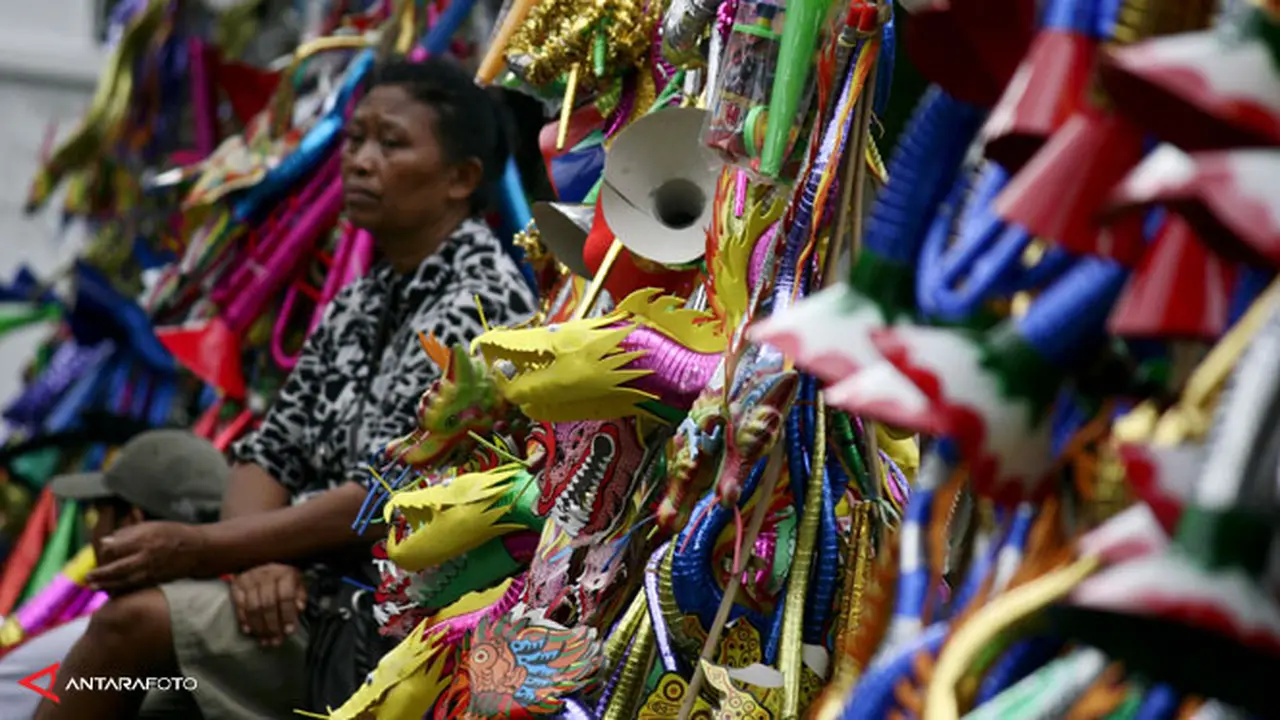 penjual-terompet121231b.jpg