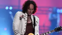 Gitaris Def Leppard Tengah Berjuang Melawan Kanker