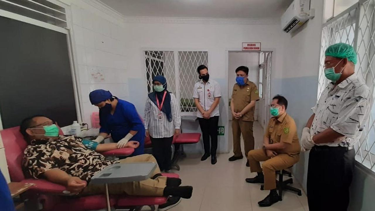 Plt Wali Kota Medan, Akhyar Nasution, donor darah