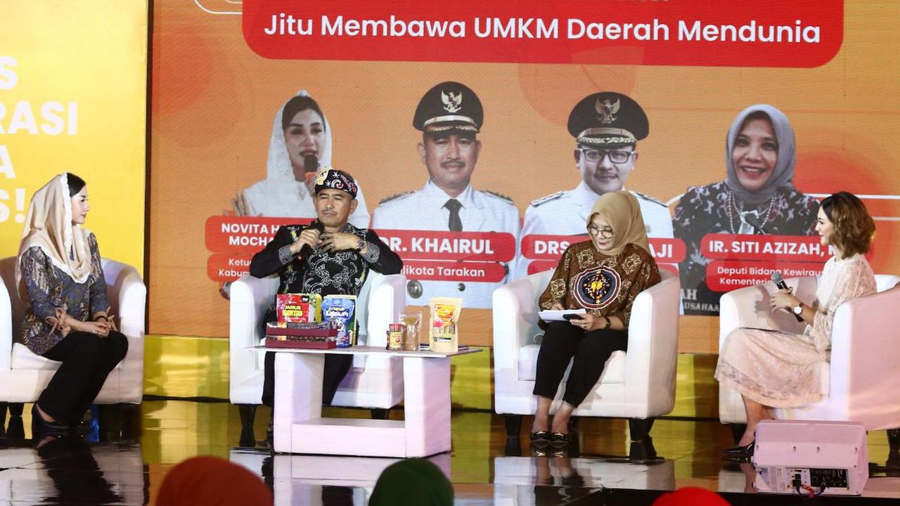 Dalam kesempatan yang sama juga membahas langkah-langkah untuk mengembangkan UMKM agar tidak hanya sukses di pasar lokal, tetapi juga dapat merambah ke pasar global.