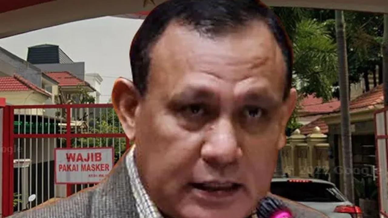 Komisi Pemberantasan Korupsi (KPK) memastikan sudah memutus akses Firli Bahuri setelah resmi diberhentikan sementara sebagai ketua KPK oleh Presiden Joko Widodo alias Jokowi.