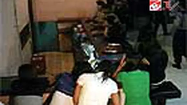 Belasan Kafe di Kudus Dirazia