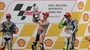 Dani Pedrosa (tengah) menjadi juara MotoGP Malaysia 2015 yang digelar di Sirkuit Sepang, Malaysia, Minggu (25/10/2015). (R/Olivia Harris)