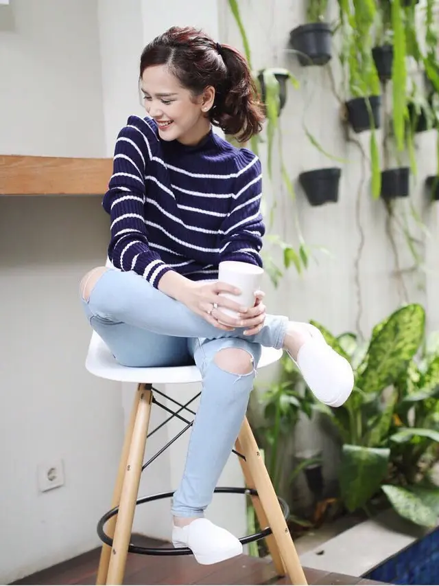 [Bintang] Cut Meyriska