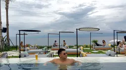 Melalui akun Instagramnya, Egat terlihat sering menghabiskan banyak waktu liburannya di pulau Dewata itu. (Liputan6.com/egatsacawijaya)