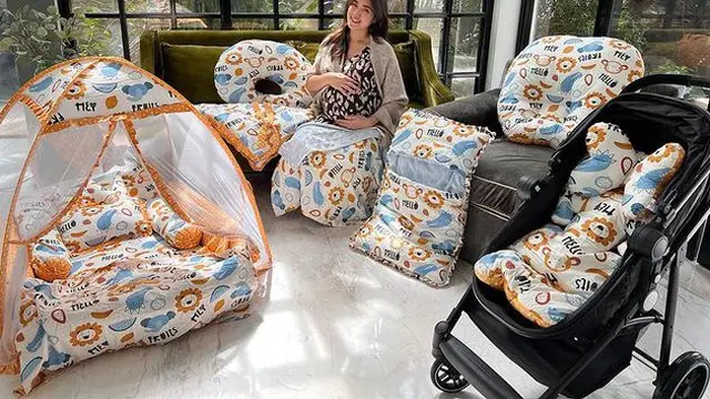 6 Potret Jessica Iskandar Momong Buah Hati Kedua, Penampilannya Curi Perhatian