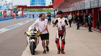 Mario Suryo Aji saat mentas di Moto2 Argentina 2025 di Sirkuit Termas de Rio Hondo. (Honda Team Asia)
