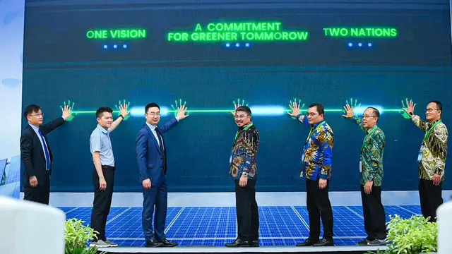 Kolaborasi Pertamina NRE dan LONGi Hadirkan Manufaktur Modul Panel Surya di Indonesia