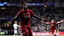 Divock Origi menjadi pemain yang paling diingat oleh fans Liverpool ketika berhasil comeback dengan agregat 4-3 pada pertandingan leg kedua semifinal Liga Champions 2019 melawan Barcelona. Ia juga mempersembahkan gol bersama Salah di laga final untuk mengunci titel juara. (Foto: AFP/Javier Soriano)