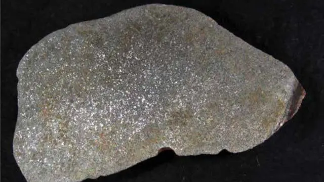 Batu Meteorit Berusia 4.6 Miliar Tahun