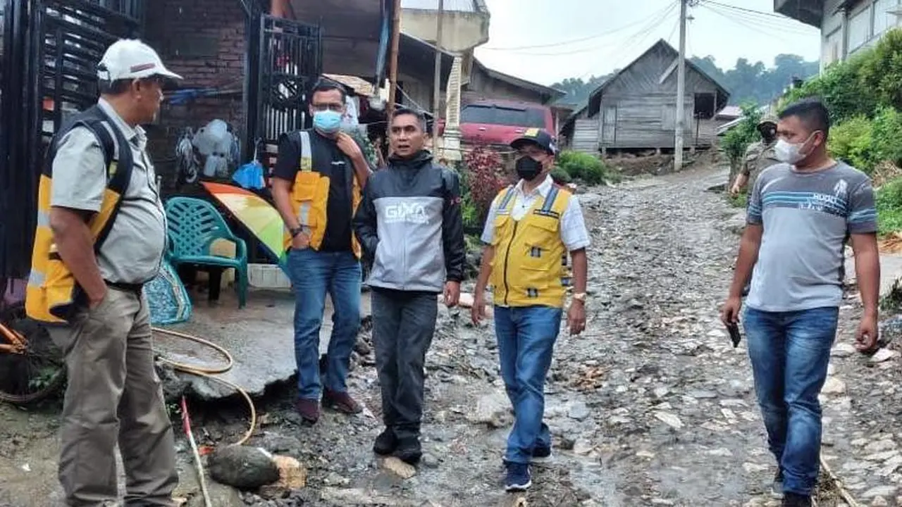 Jalan Liang Melas Datas sebelum diperbaiki