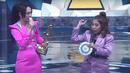 Momen ketika Kiky Saputri roasting Putri Isnari di Indonesian Dangdut Awards 2022 namun berujung diamuk oleh fans Lesti Kejora dan Rizky Billar. (Foto: YouTube/Indosiar)