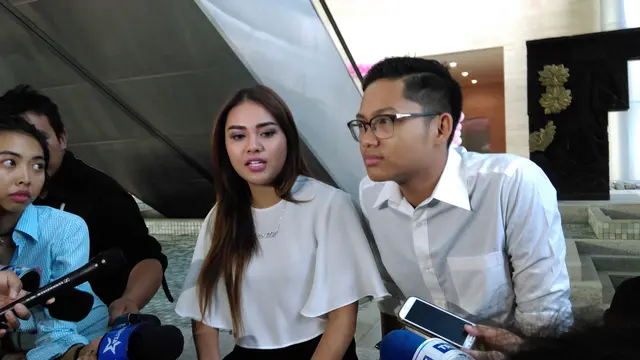Aurel dan Azriel