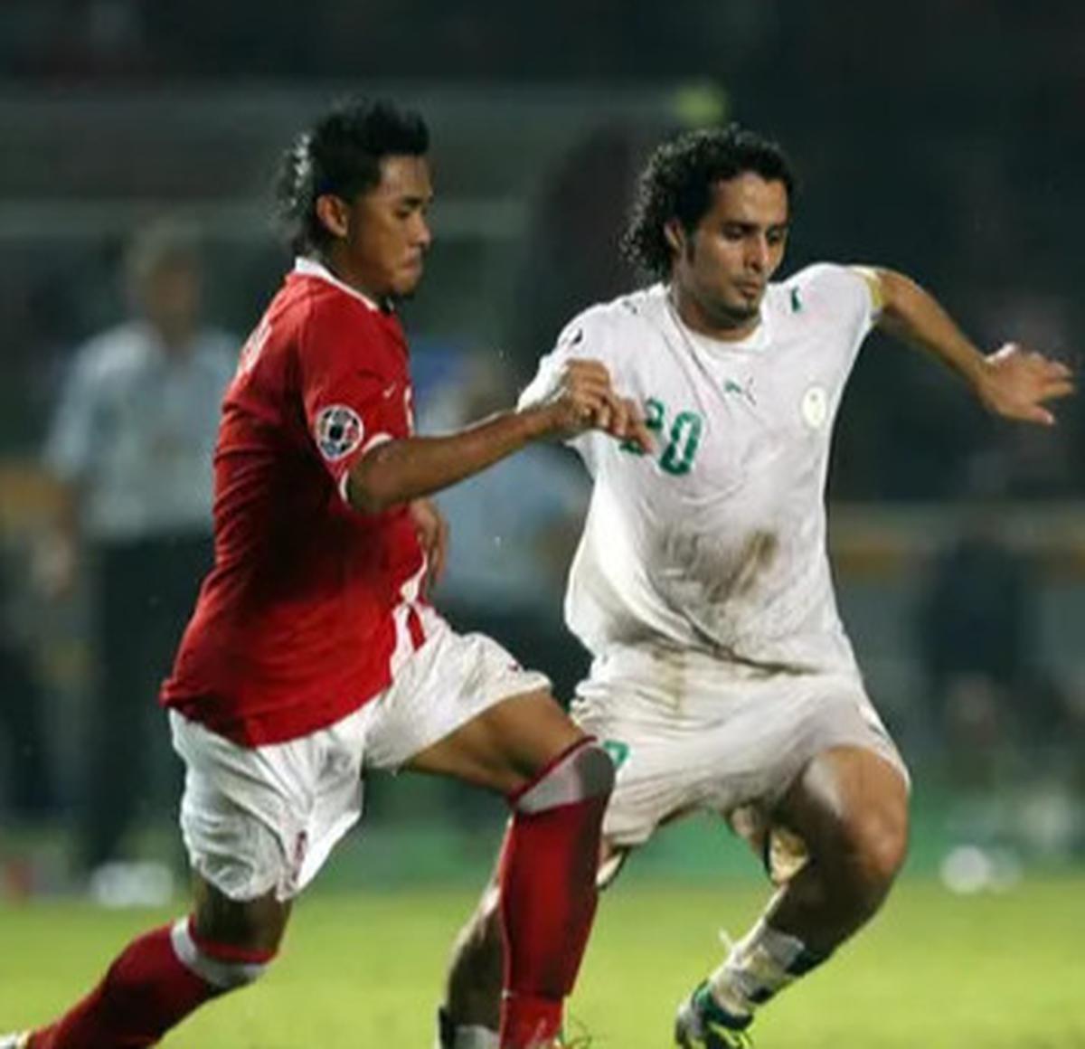 Mengenang Kemenangan Timnas Indonesia atas Bahrain pada Piala Asia 2007: Bambang Pamungkas dan Budi Sudarsono Bikin SUGBK Bergetar