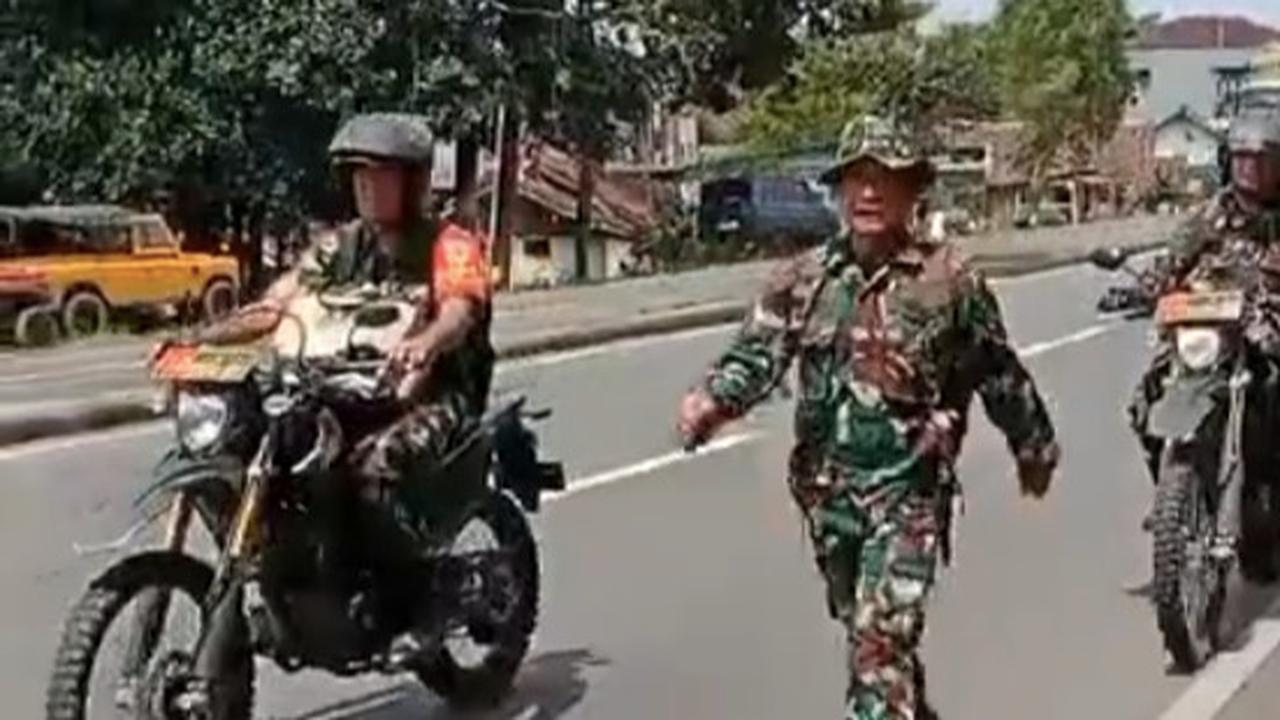Hari Terakhir Berdinas, Prajurit TNI AD Ini Berlari dari Kantor ke Rumah 'Semangat, siap ke Palestina