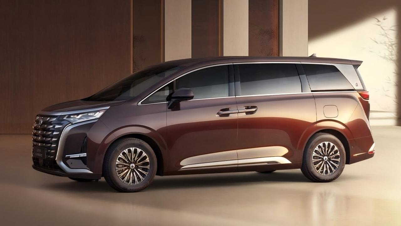 Denza D9 Bakal Jadi Saingan Toyota Alphard dan Nissan Serena