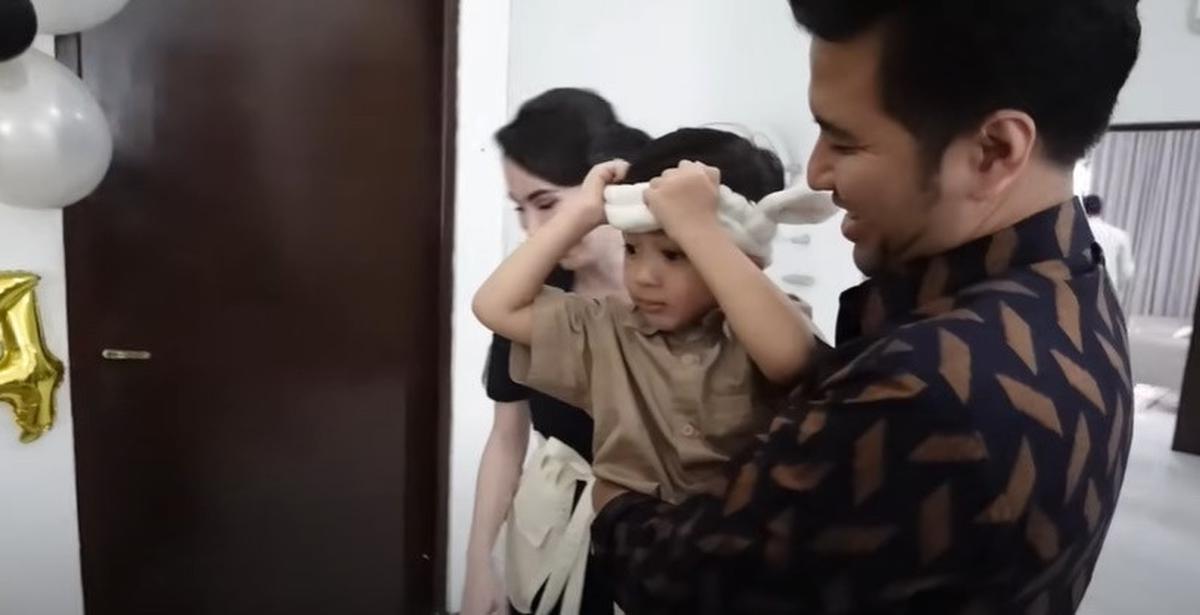 6 Potret Ultah Kale Anak Arumi Bachsin, Kena Prank Dapat Kado Barongsai Berujung Nangis