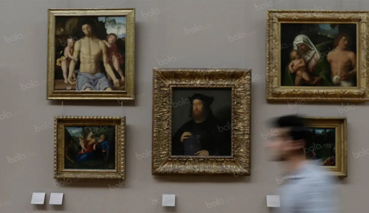 Mulai dari koleksi mesir kuno hingga benda purbakala Yunani terdapat di museum yang merupakan rancanagan Philip II. (Bola.com/Vitalis Yogi Trisna)