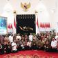 Presiden Jokowi dan Wapres Jusuf Kalla berfoto bersama menteri kabinet pemerintahan periode 2014-2019. (Foto: Biro Pers, Media, dan Informasi Sekretariat Presiden)