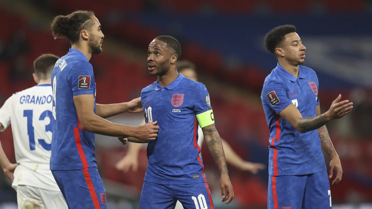 FOTO: Inggris Hancurkan San Marino 5-0 dalam Laga Pembuka Kulalifikasi Piala Dunia 2022 - Raheem Sterling