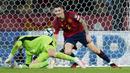 Pemain Spanyol, Oihan Sancet melakukan selebrasi setelah mencetak gol kedua timnya ke gawang Skotlandia pada laga Grup A Kualifikasi Euro 2024 di La Cartuja Stadium, Sevilla, Spanyol, Jumat (13/10/2023) dini hari WIB. Spanyol berhasil menang dengan skor 2-0. (AP Photo/Jose Breton)