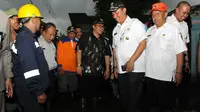 Gubernur Jawa Barat Ahmad Heryawan menyarakan Pemda Bekasi membangun kolam retensi  untuk antisipasi jika terjadi bencana banjir.