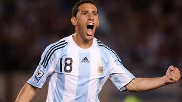 Maxi Rodriguez kali terakhir membela Argentina di Piala Dunia 2010 (c) AFP