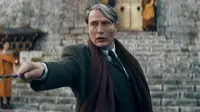 Masuk Fantastic Beasts 3 secara Mepet Banget, Mads Mikkelsen Si Grindelwald Versi Baru Banjir Pujian Kritikus