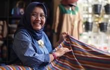 FOTO: Menenun Harapan dari Lurik, Kisah 'diOpeni' Berdayakan Perempuan Bersama Rumah BUMN Malang